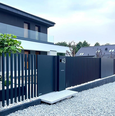 Exklusives flaches Aluminium-Volltor