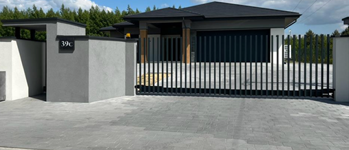 Minimalistisches Drehtor Maximale Eleganz