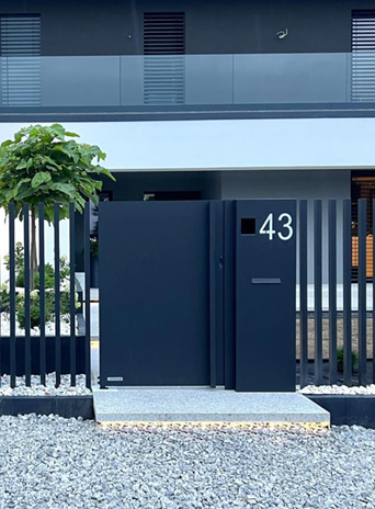 Exklusives flaches Aluminium-Volltor