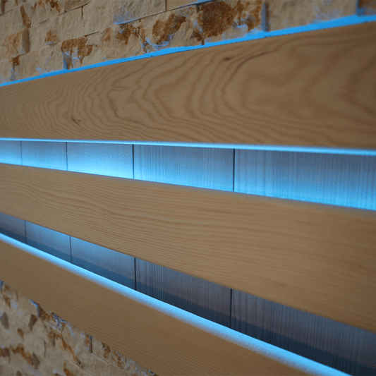 Traditionelle Sauna MILA XL DELUXE inkl. LED-Beleuchtung & Kunststeinwand